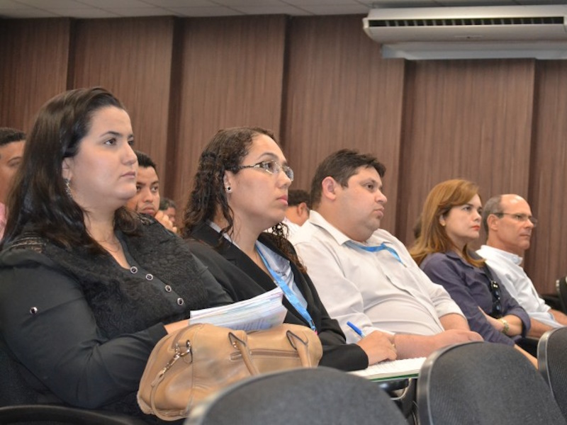 Registro eletrônico é pauta de reunião entre Sinoredi-CE e Arisp